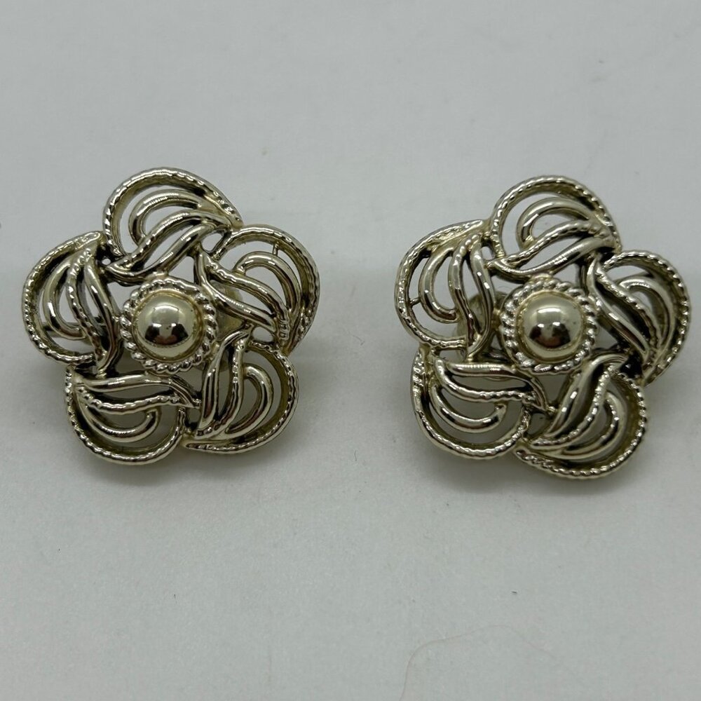 Vintage Coro Gold-Tone Necklace & Matching Unsigned Clip-On Earrings Set - Picture 7 of 15